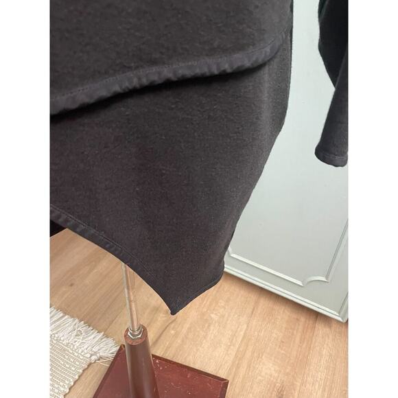 St John Wool Knit Asymmetrical Hem Black Blouse Medium Boatneck Minimalist - Picture 4 of 5